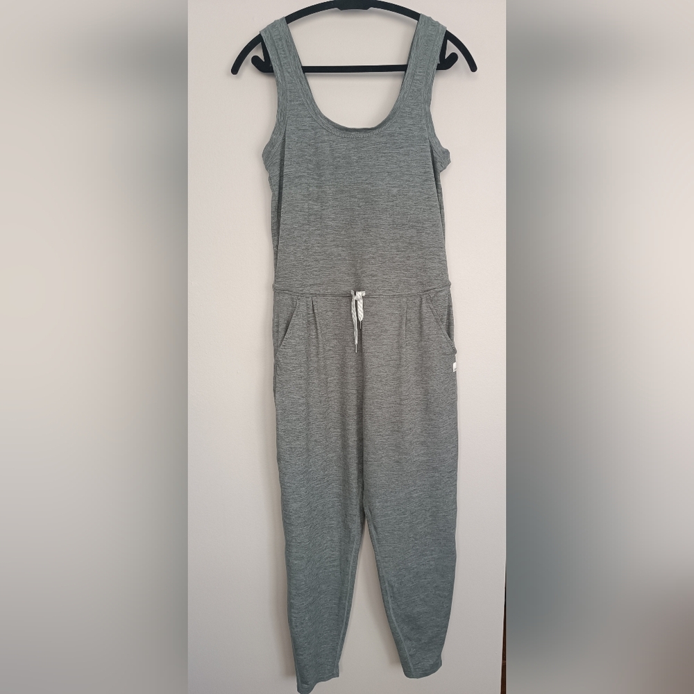 Vuori Gray Sleeveless Jumpsuit Size XS. Fits like S.